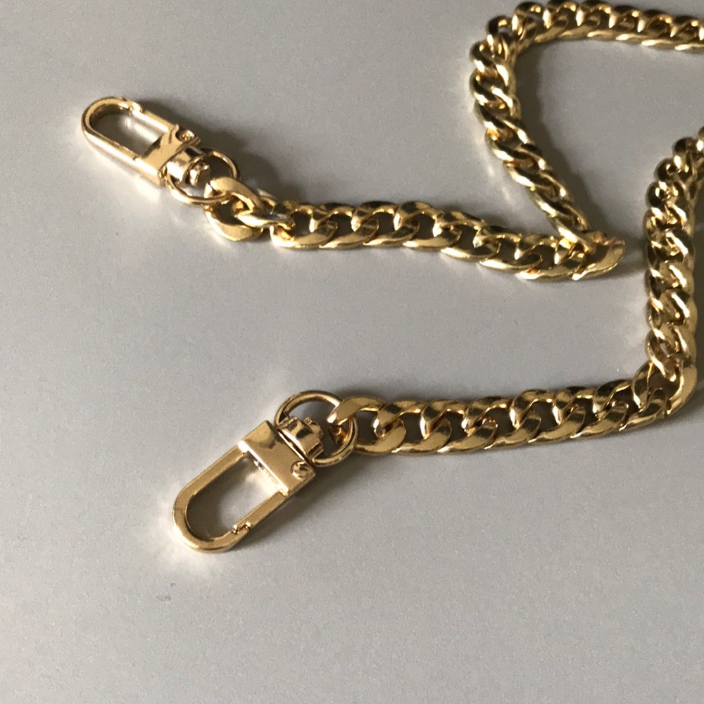 Gold 47” chain